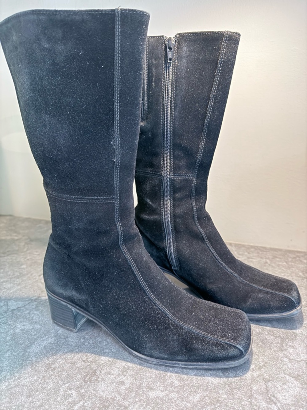 LA CANADIENNE suede waterproof boots